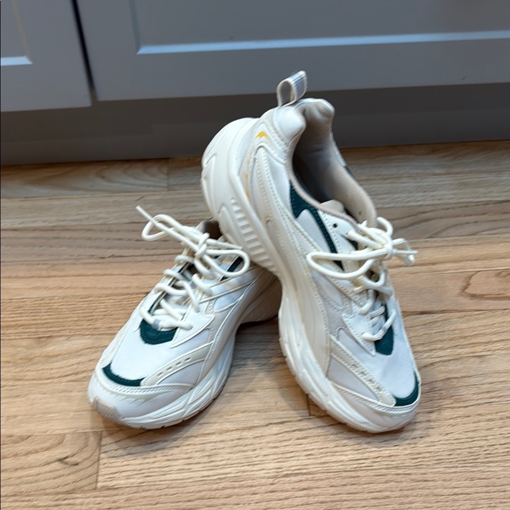Puma Sneakers White and Teal - NWOT
